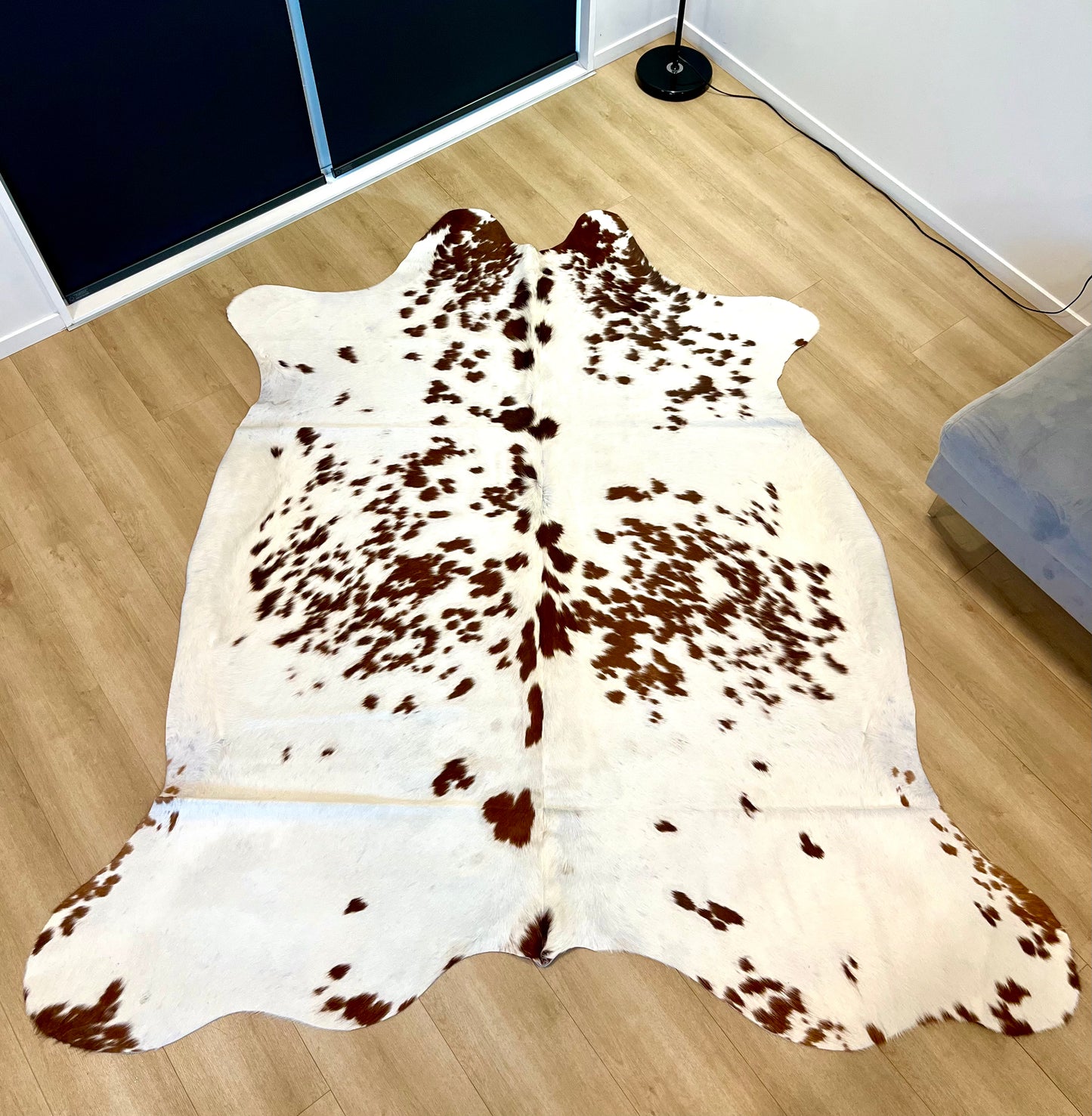 PREMIUM COWHIDE RUG - 0625