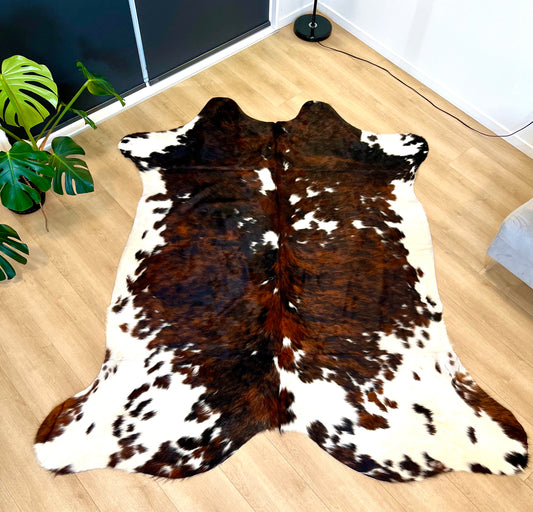 PREMIUM COWHIDE RUG - 0725